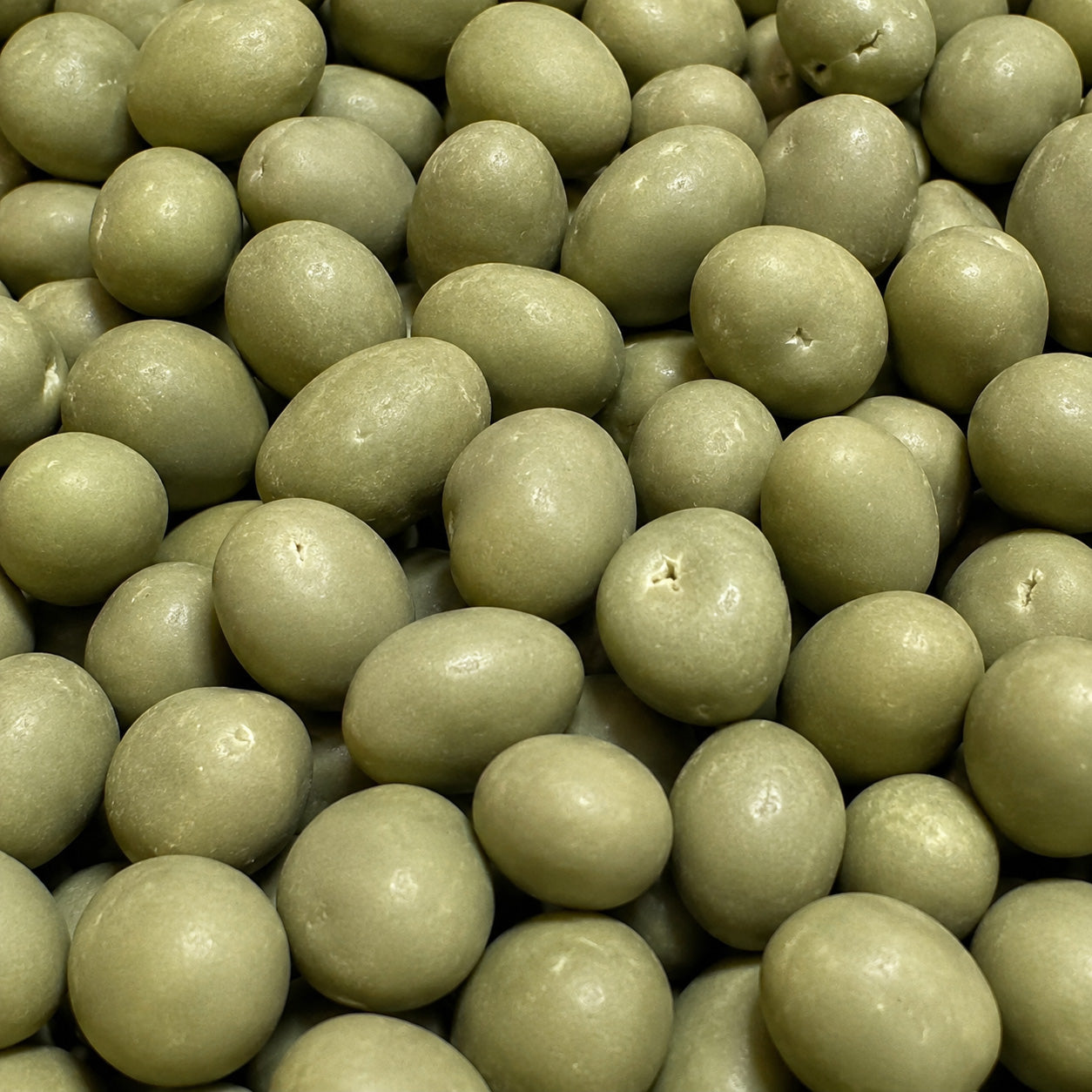Cherry Berry Matcha Dragées